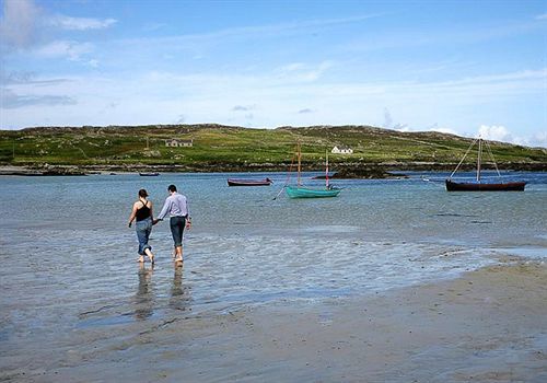 Inishbofin House Hotel Экстерьер фото